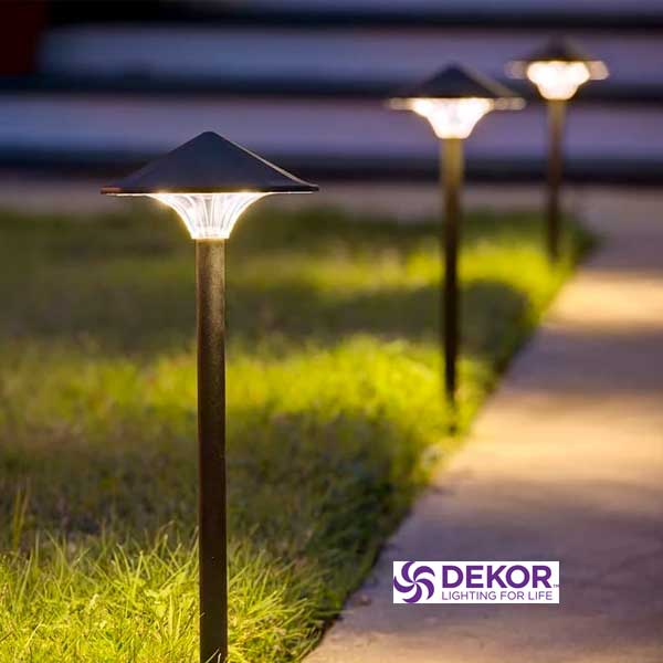 Dekor Empress Pathway Lights Installed