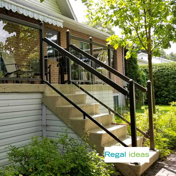 Regal Aluminum Stair Rail With Glass