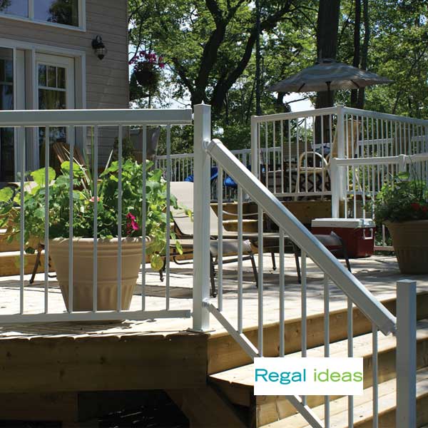 Regal Aluminum Top & Bottom Rails Installed at The Deck Store USA