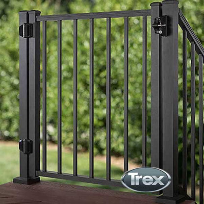 Closed Trex Signature Gate at The Deck Store USA
